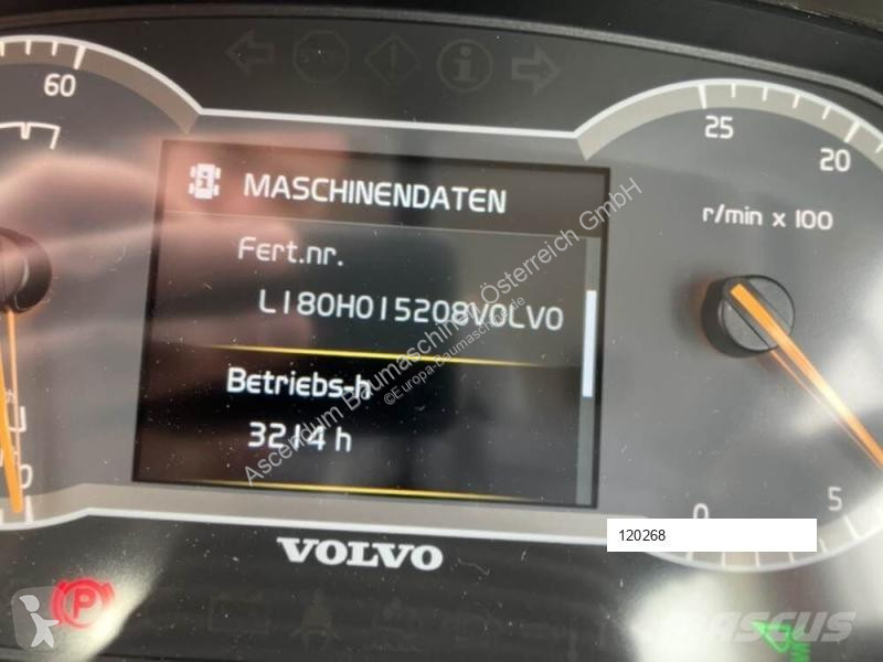 Nakladač Volvo