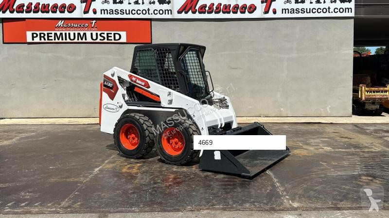 Shovel Bobcat