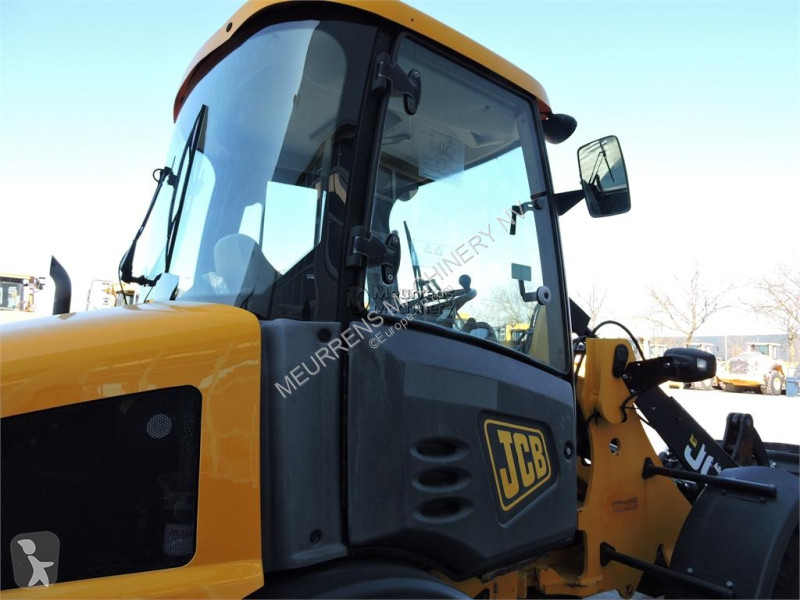 Shovel JCB 406