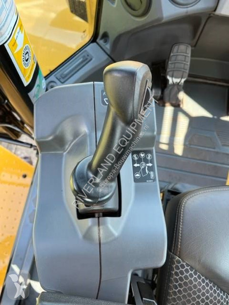 Shovel Caterpillar 980 demo 2022 with only 2525...