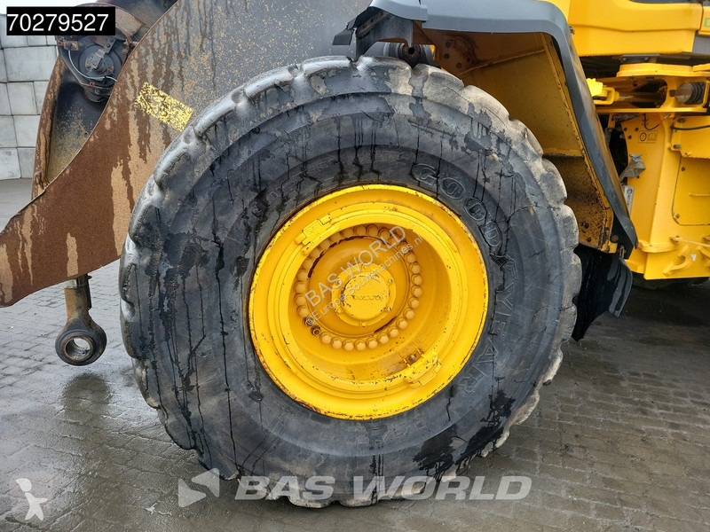 Nakladač Volvo L250 CDC