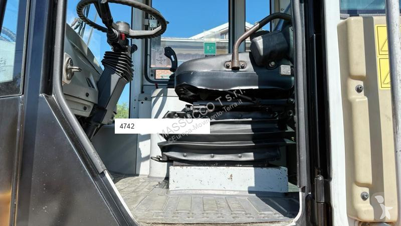Pala Hyundai HL730TM-7