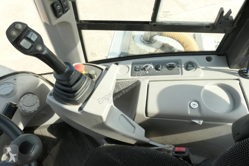 Shovel Volvo L45H