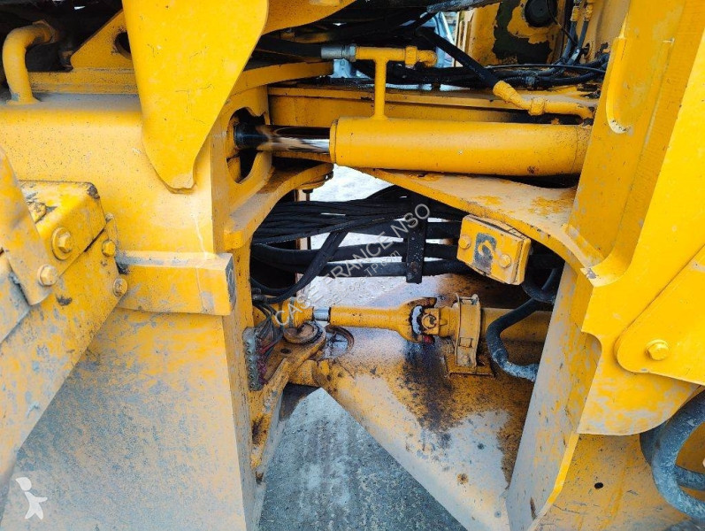 Shovel JCB 436