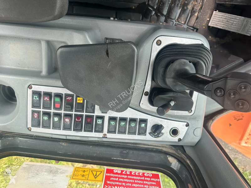 Pá carregadora Doosan 4X4, CE, 6117 HOURS