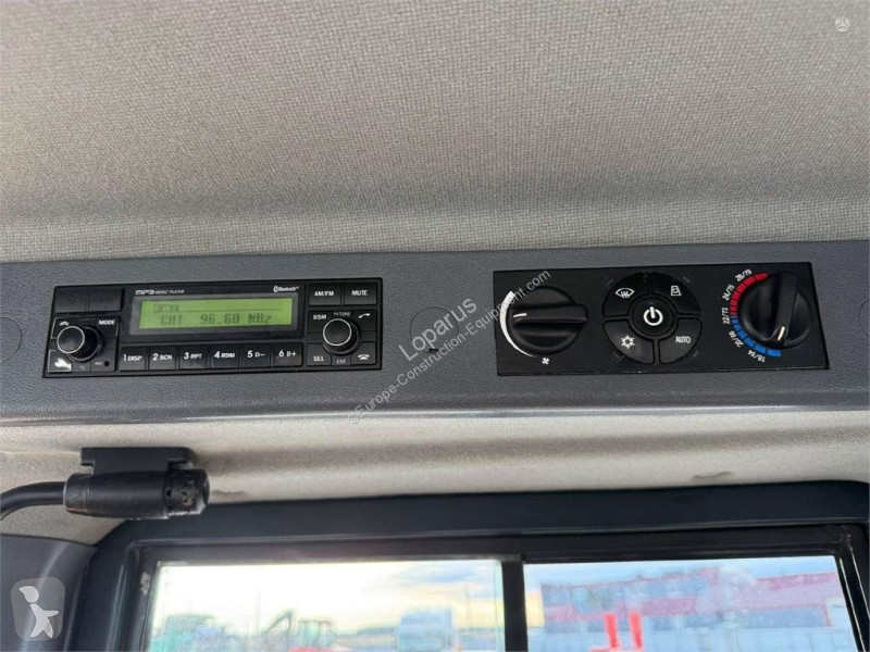 Pala Hyundai HL 955