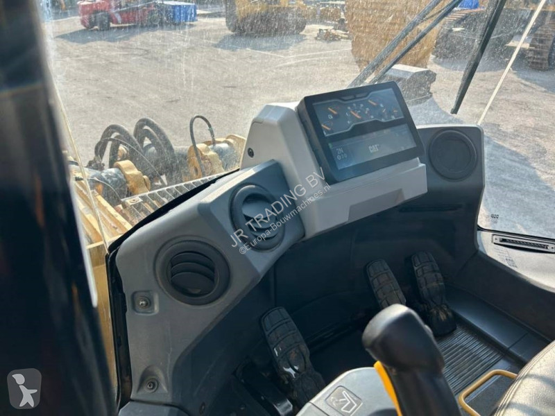 Shovel Caterpillar 980