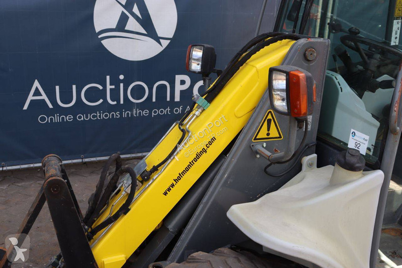 Pala cargadora Neuson WL38