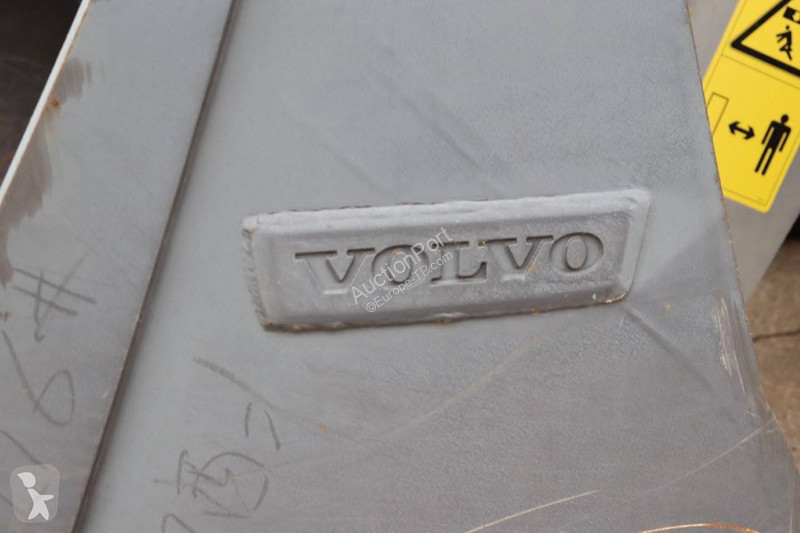 Pá carregadora Volvo L105