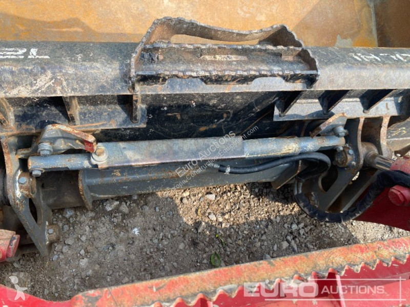 Nakladač Takeuchi TL10V2-CR