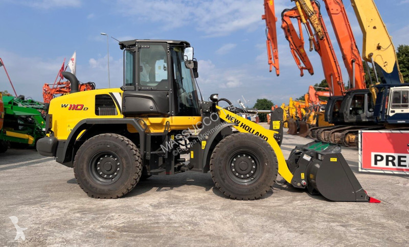 Фронтальный погрузчик New Holland D