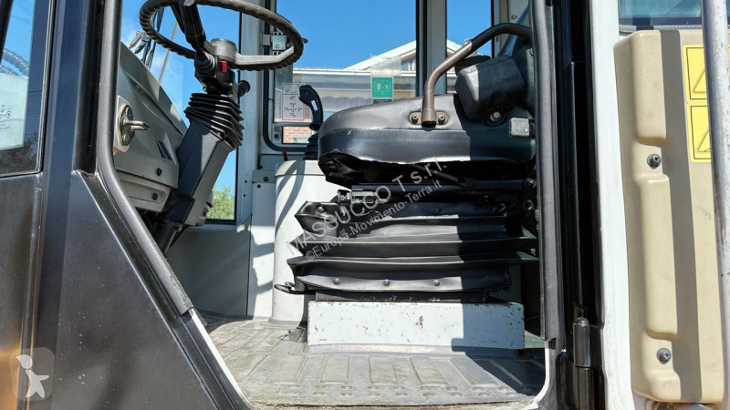 Nakladač Hyundai HL730TM-7 4x4