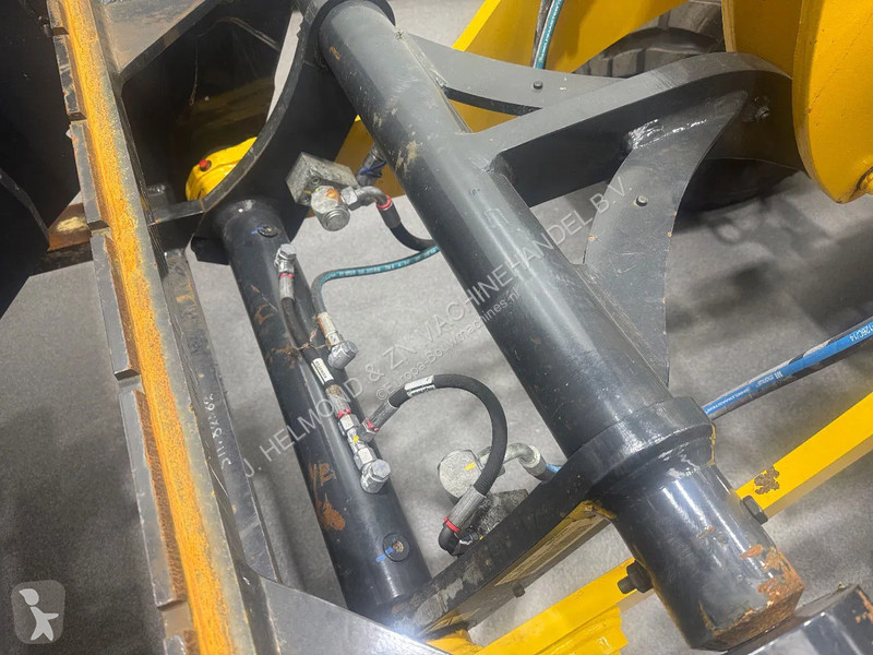 Chargeuse Komatsu WA80M-8E0 DEMO