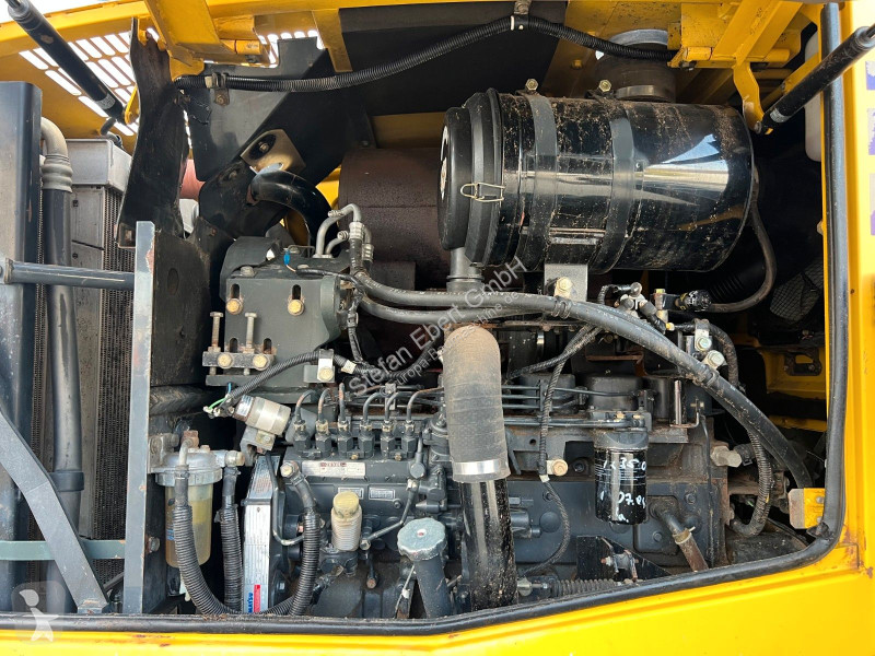 مُحمّلة Komatsu PT - 5H / 12.390h /
