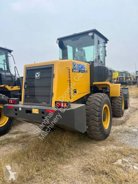 Фронтальный погрузчик XCMG LW300KN