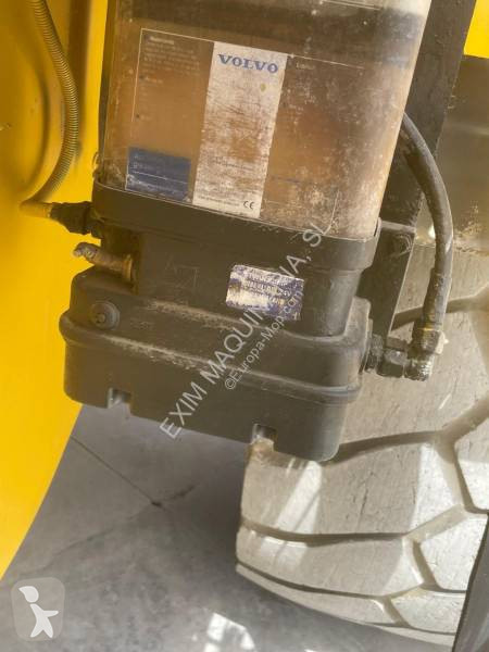 مُحمّلة Volvo L120H TERCERA y CUARTA FUNCION