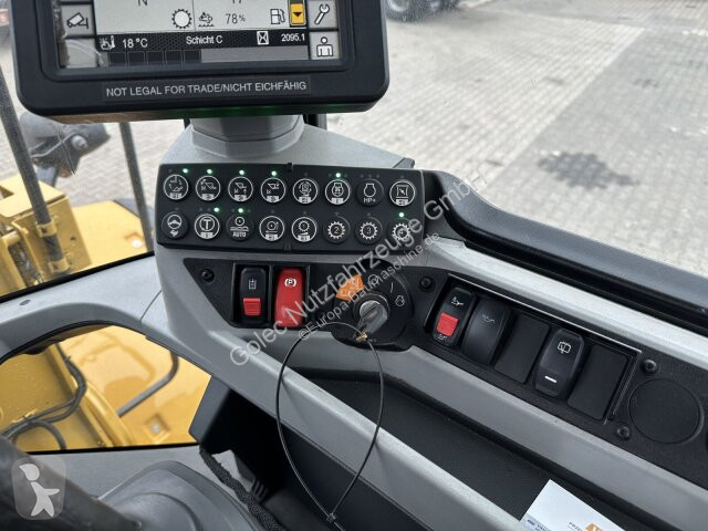 Навантажувач Caterpillar 930M Radlader mit...