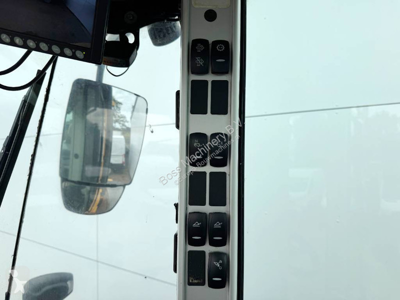 مُحمّلة Volvo - 3rd Function / Quick Coupler