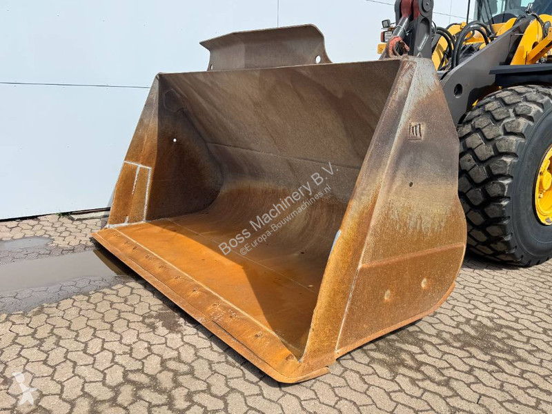 Nakladač Volvo L180G - German Machine / Weight...