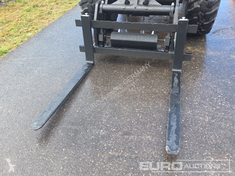 Shovel JCB 409