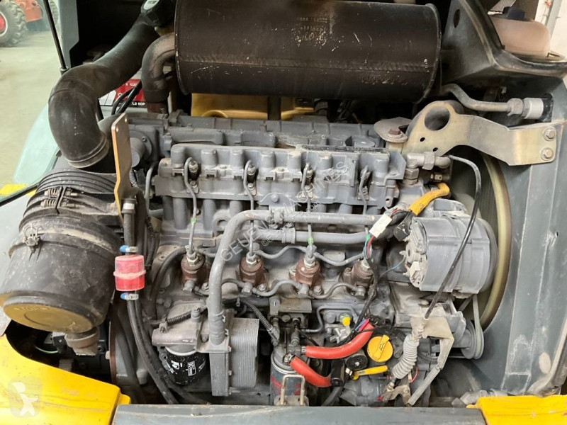 Nakladač Kramer 750