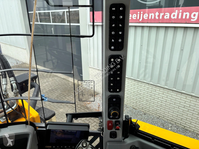 Nakladač JCB 437WHT T4F Wheelloader, highlift...