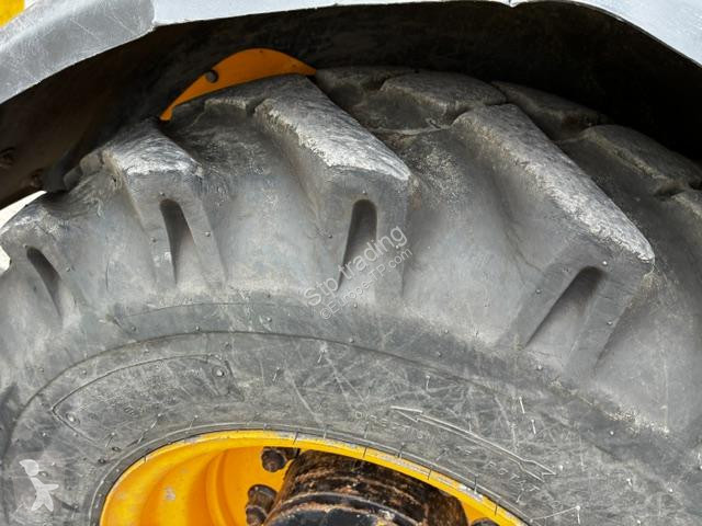مُحمّلة JCB T4