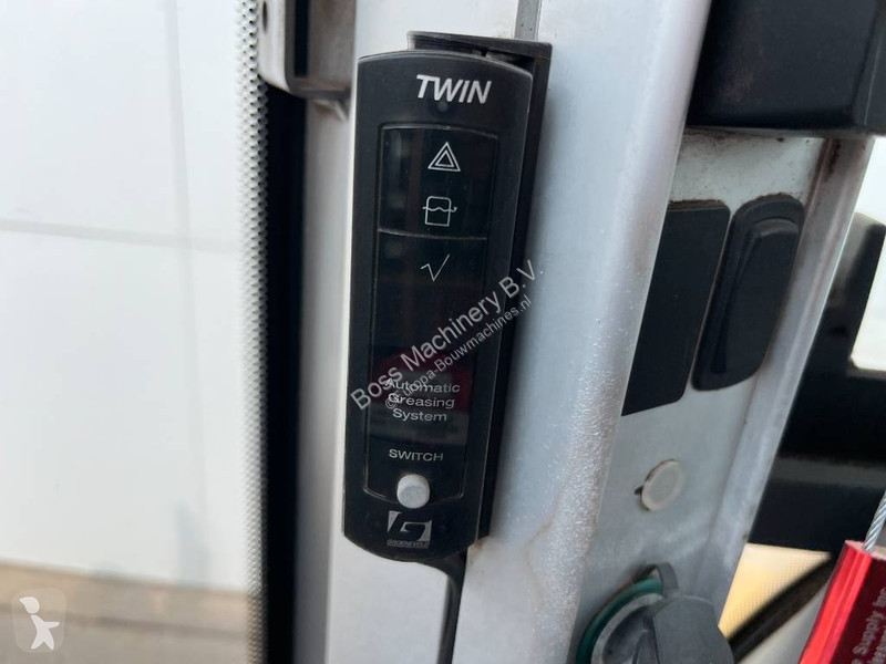 مُحمّلة Volvo - 3th Function + Quick Coupler
