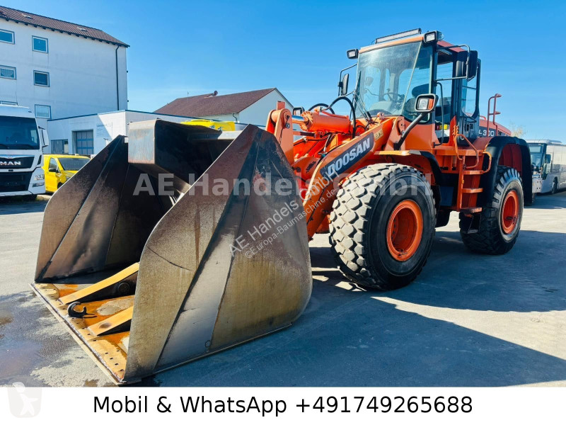 Фронтальный погрузчик Doosan...