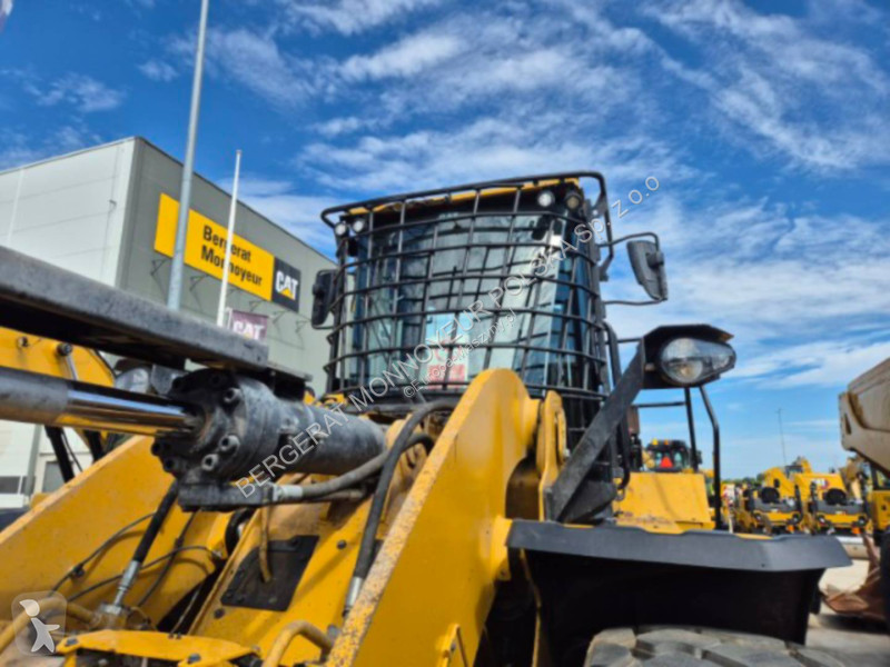 Nakladač Caterpillar 962-14