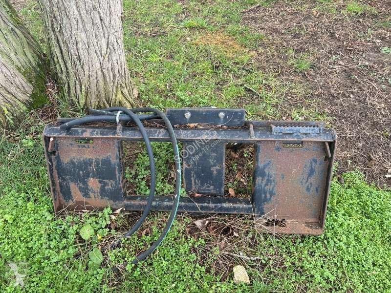 Nakladač Bobcat + 6 ACCESSOIRES