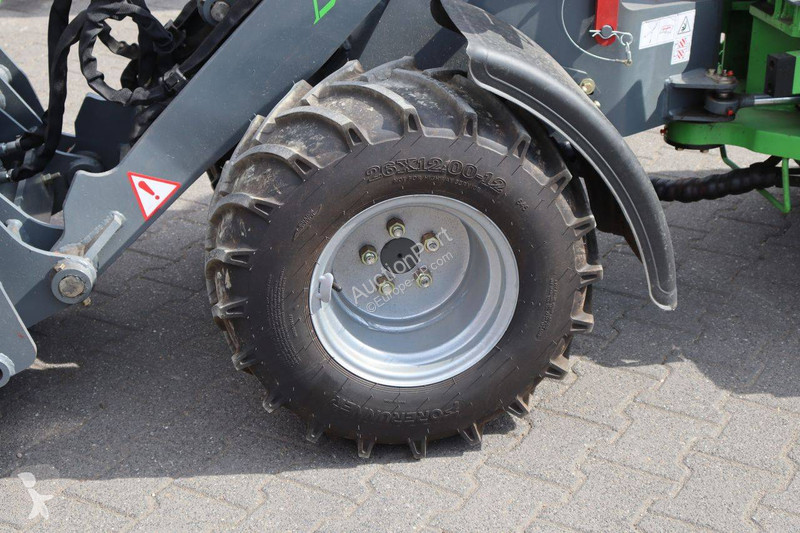 Nakladač  L1460