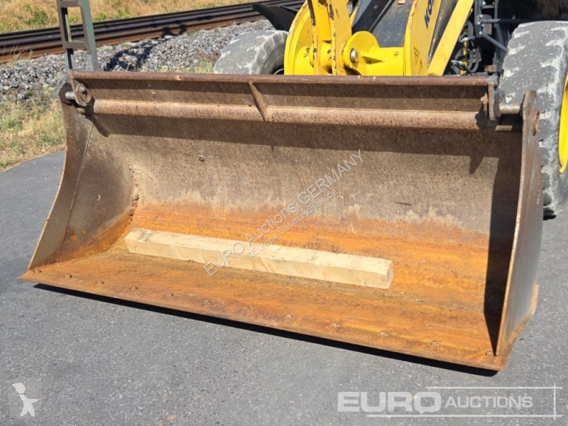 Nakladač Komatsu WA100M-7