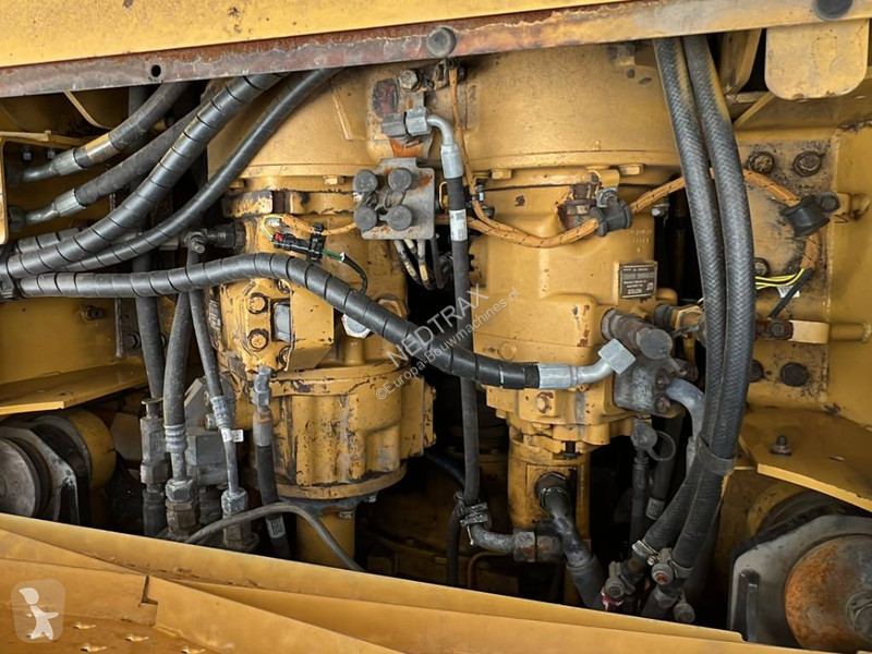 Nakladač Caterpillar 988 K 2018
