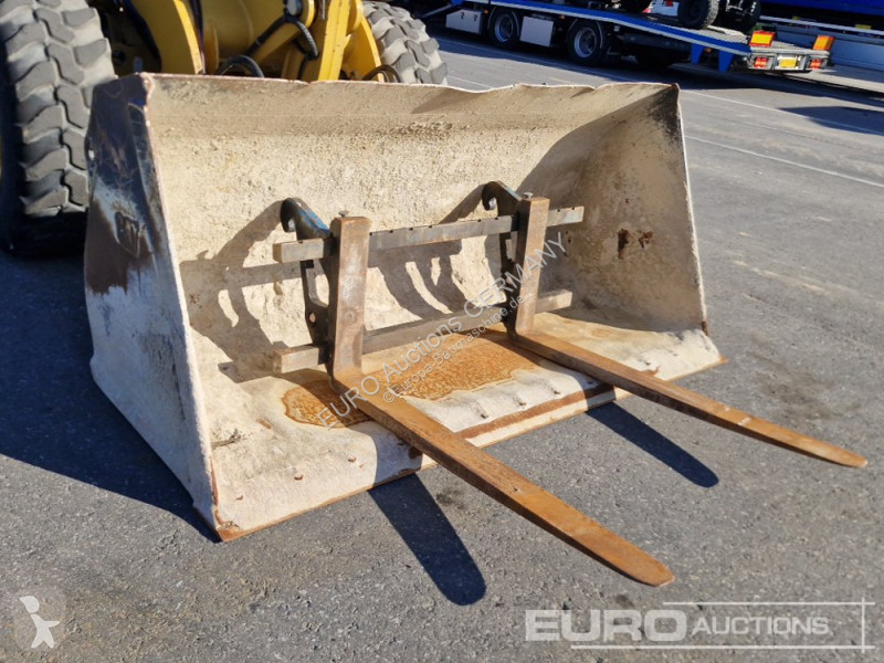 Chargeuse Caterpillar 908M