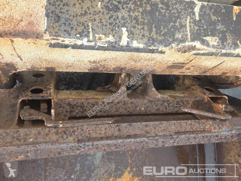 Shovel Bobcat 543
