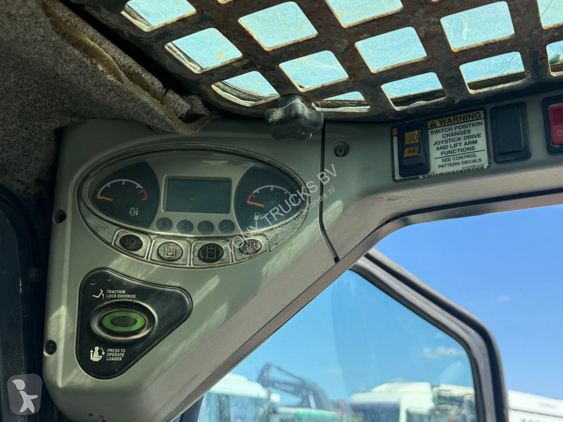 Chargeuse Bobcat SKIDSTEER Closed Cabine High...