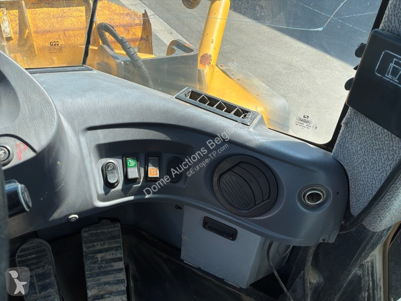 Навантажувач Komatsu