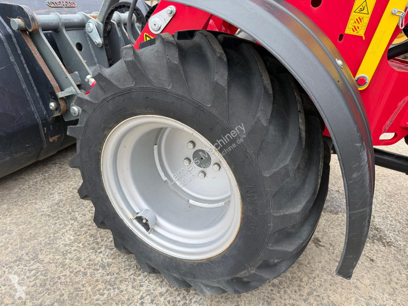 Weidemann 1160E . loader