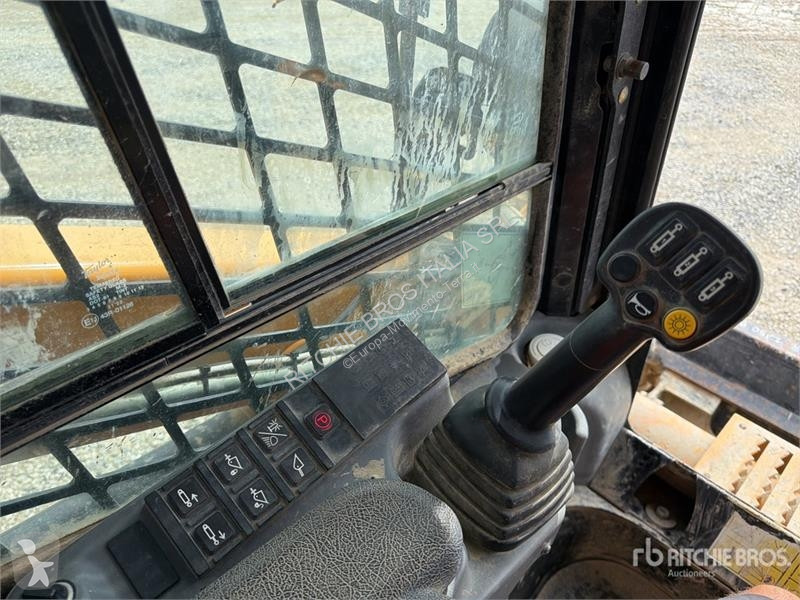Rakodógép Mustang 2150RT Compact Track Loader