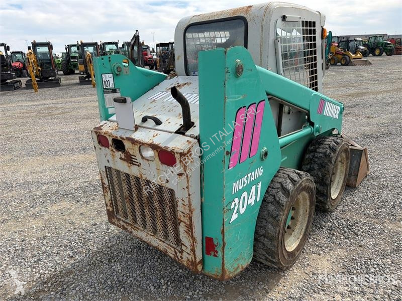 Chargeuse IHI 2041 Skid Steer Loader