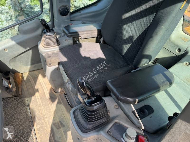 Chargeuse Liebherr LR636