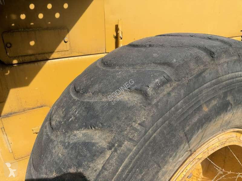 Lastare Komatsu 3201