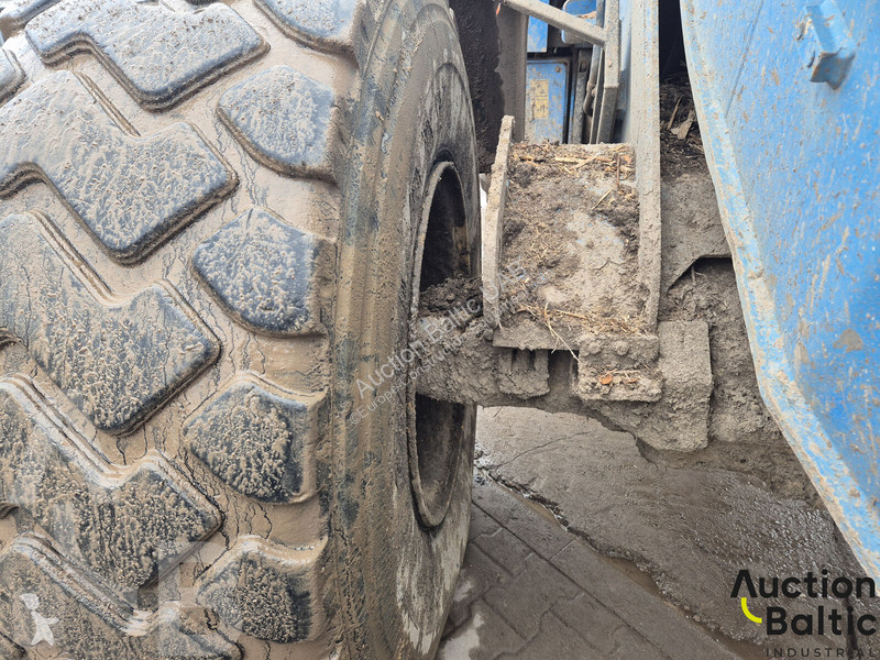 Фронтальный погрузчик Caterpillar