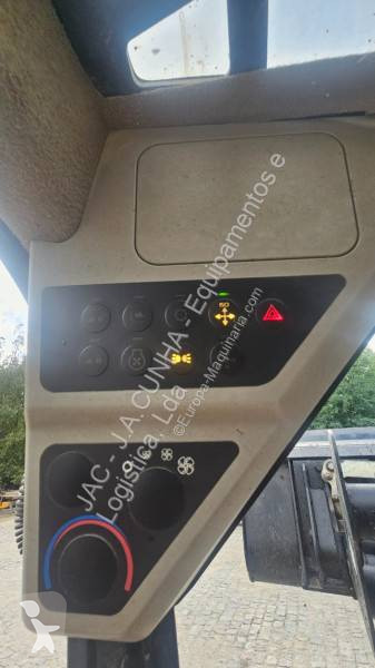 Chargeuse JCB JCB Robot 135