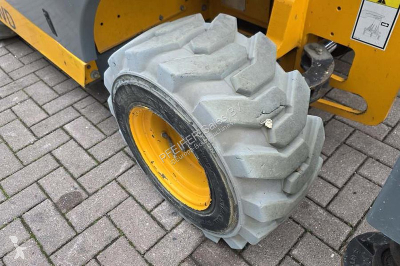 Chargeuse Haulotte Compact 12DX Diesel, 4x4...