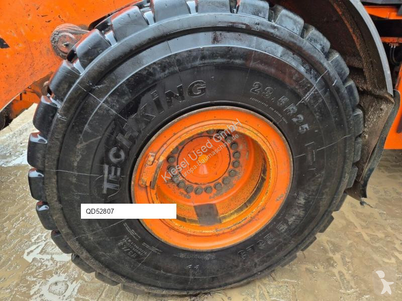 Товарач Hitachi 6