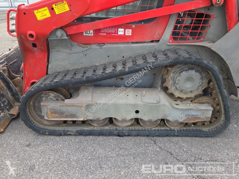 Товарач Bobcat T590