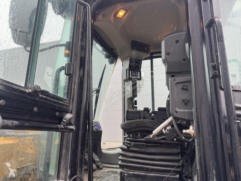مُحمّلة Caterpillar 966M 4X4 WHEEL LOADER -...