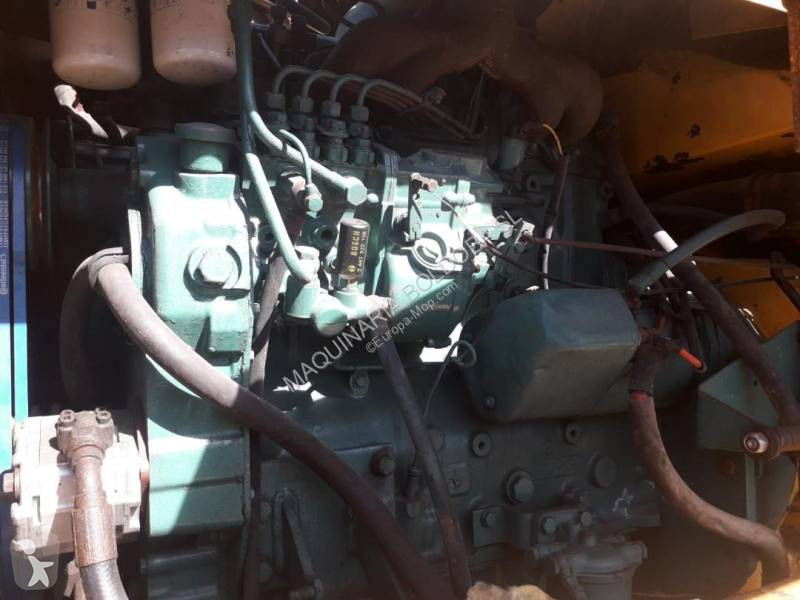 Pá carregadora Volvo LM 4200B